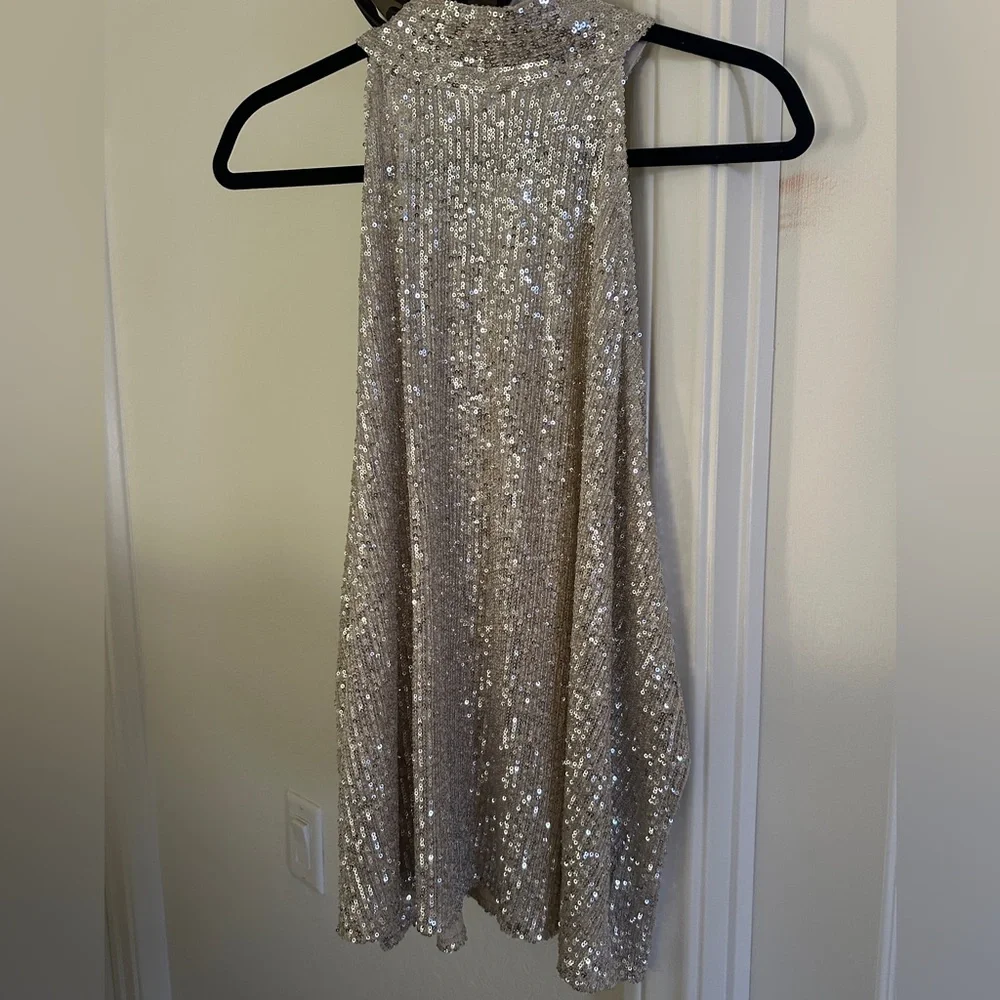 Worthington Silver Sequin Halter Top - Picture 1 of 5
